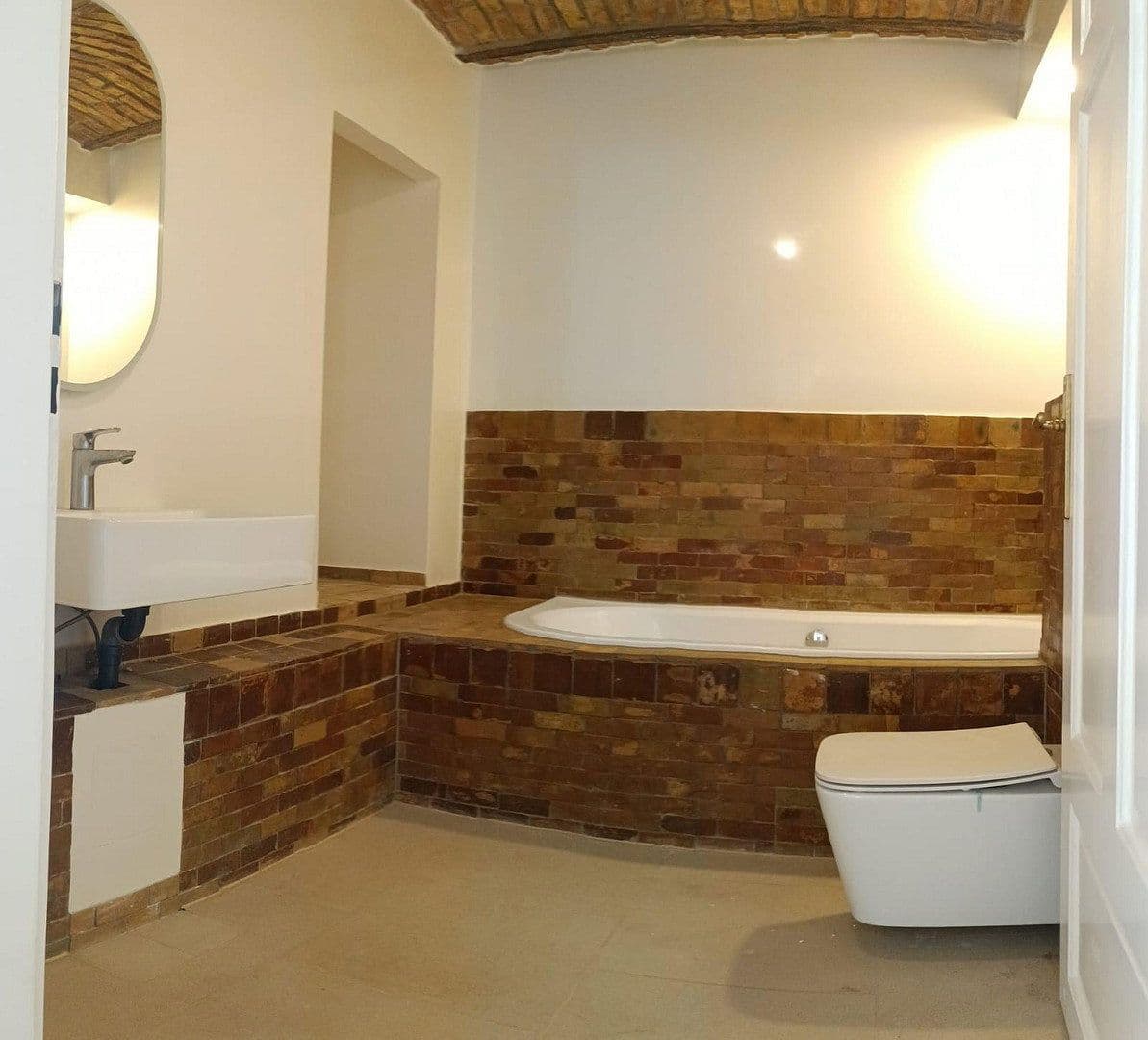 Prenájom bytu 5-izbový 109 m², Gilching, Bavorsko Prenájom bytu 5-izbový 109 m², Gilching, Bavorsko