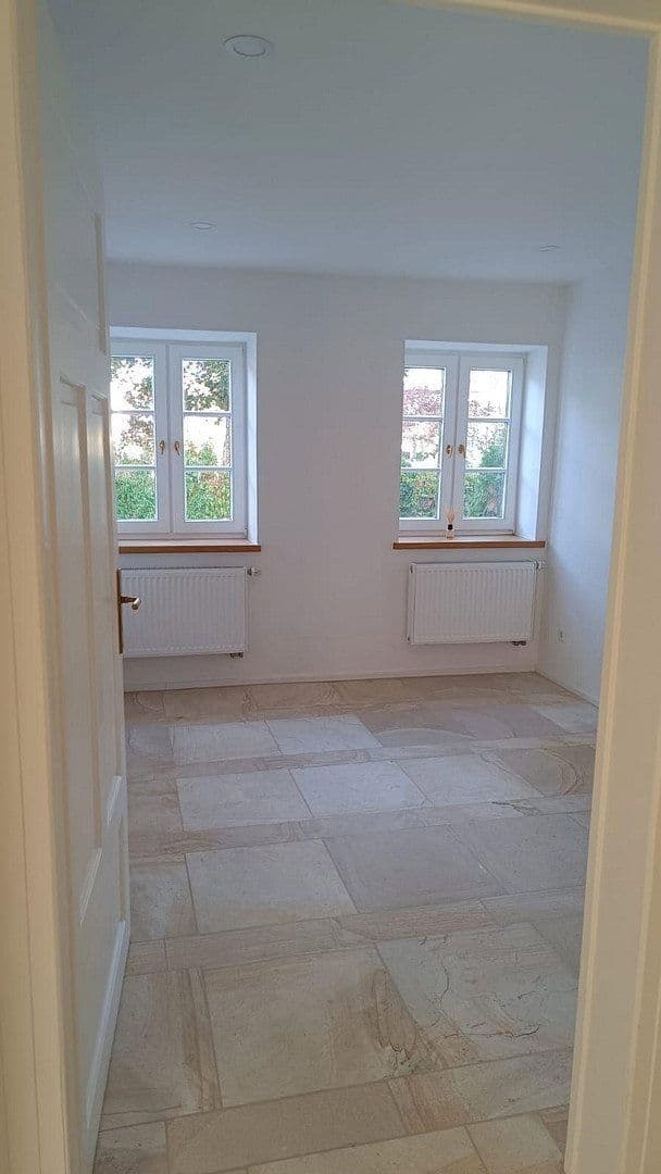 Prenájom bytu 5-izbový 109 m², Gilching, Bavorsko Prenájom bytu 5-izbový 109 m², Gilching, Bavorsko