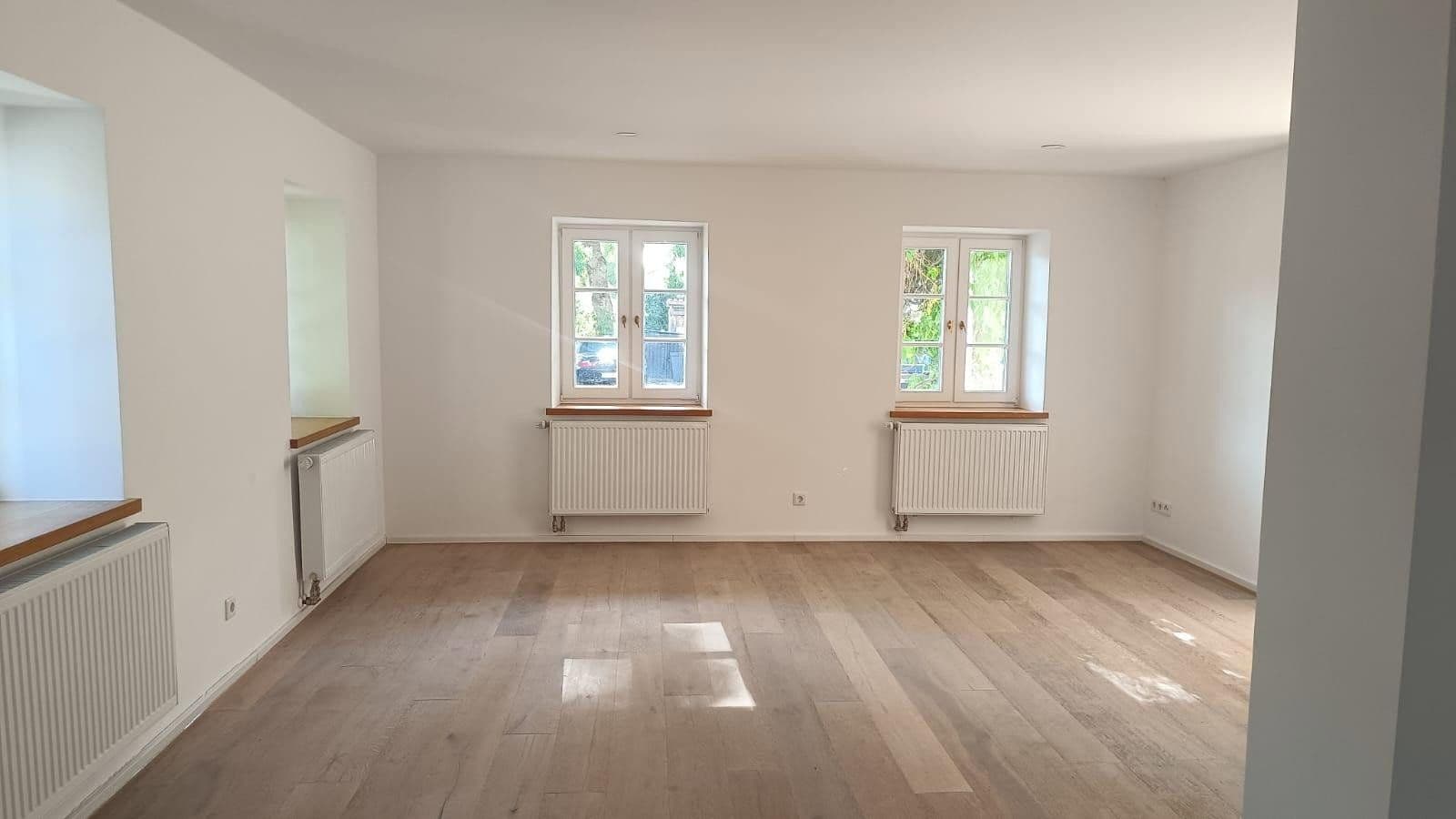 Prenájom bytu 5-izbový 109 m², Gilching, Bavorsko Prenájom bytu 5-izbový 109 m², Gilching, Bavorsko