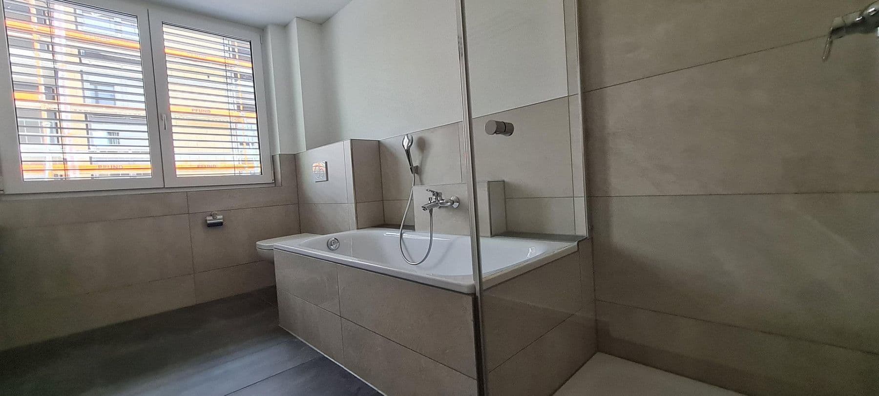 Prenájom bytu 3-izbový 87 m², Am Bahndamm 3, Bad Säckingen, Bádensko-Wurttembersko Prenájom bytu 3-izbový 87 m², Am Bahndamm 3, Bad Säckingen, Bádensko-Wurttembersko