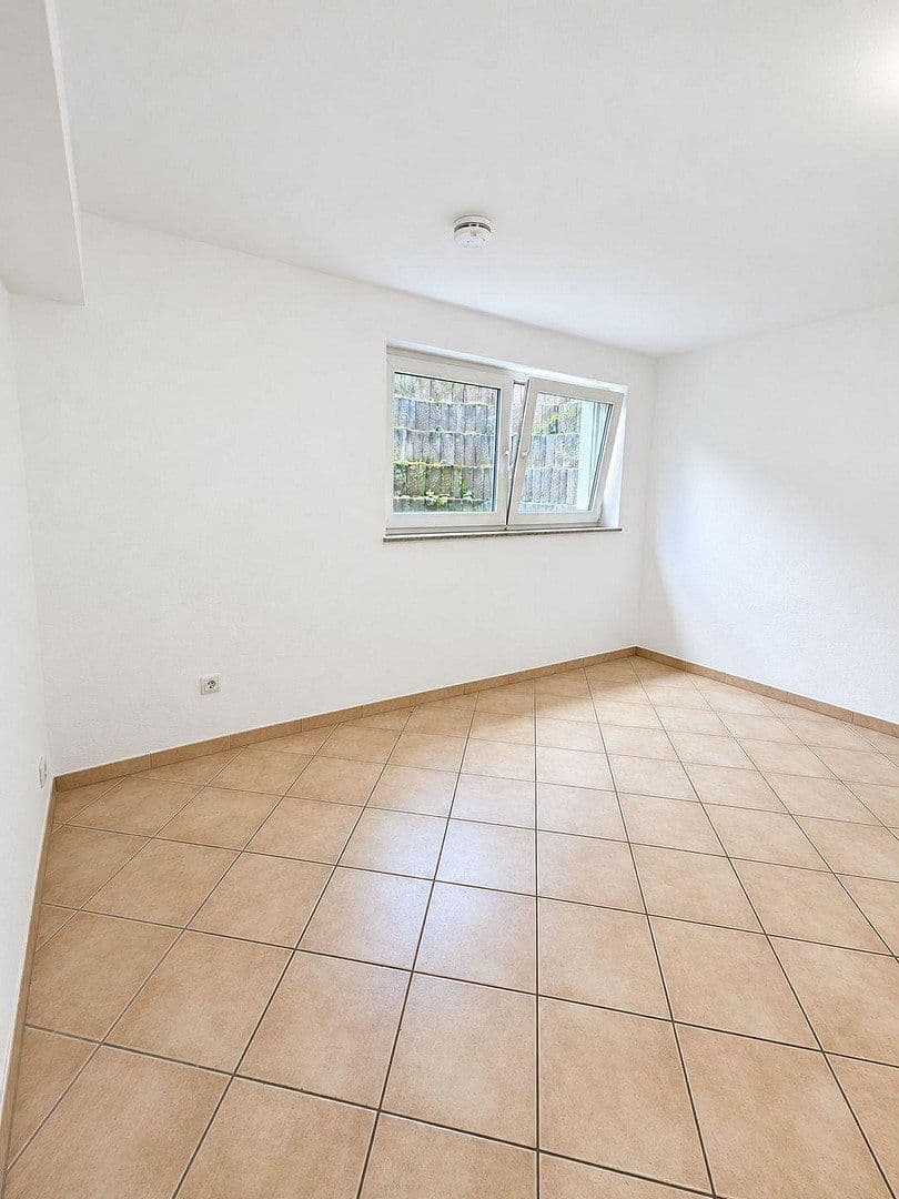 Prenájom bytu 2-izbový 38 m², Viehtrift 23, Köln, Severné Porýnie - Westfálsko Prenájom bytu 2-izbový 38 m², Viehtrift 23, Köln, Severné Porýnie - Westfálsko