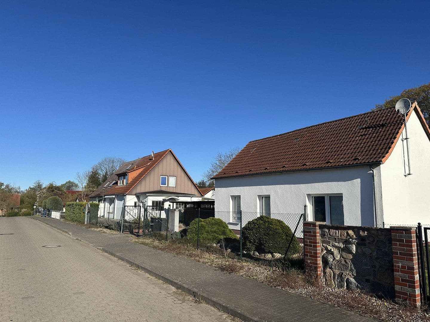 Predaj domu 170 m², pozemok 1.561 m², Fürstenberger Weg 3, Wesenberg, Meklenbursko-Predpomoransko Predaj domu 170 m², pozemok 1.561 m², Fürstenberger Weg 3, Wesenberg, Meklenbursko-Predpomoransko