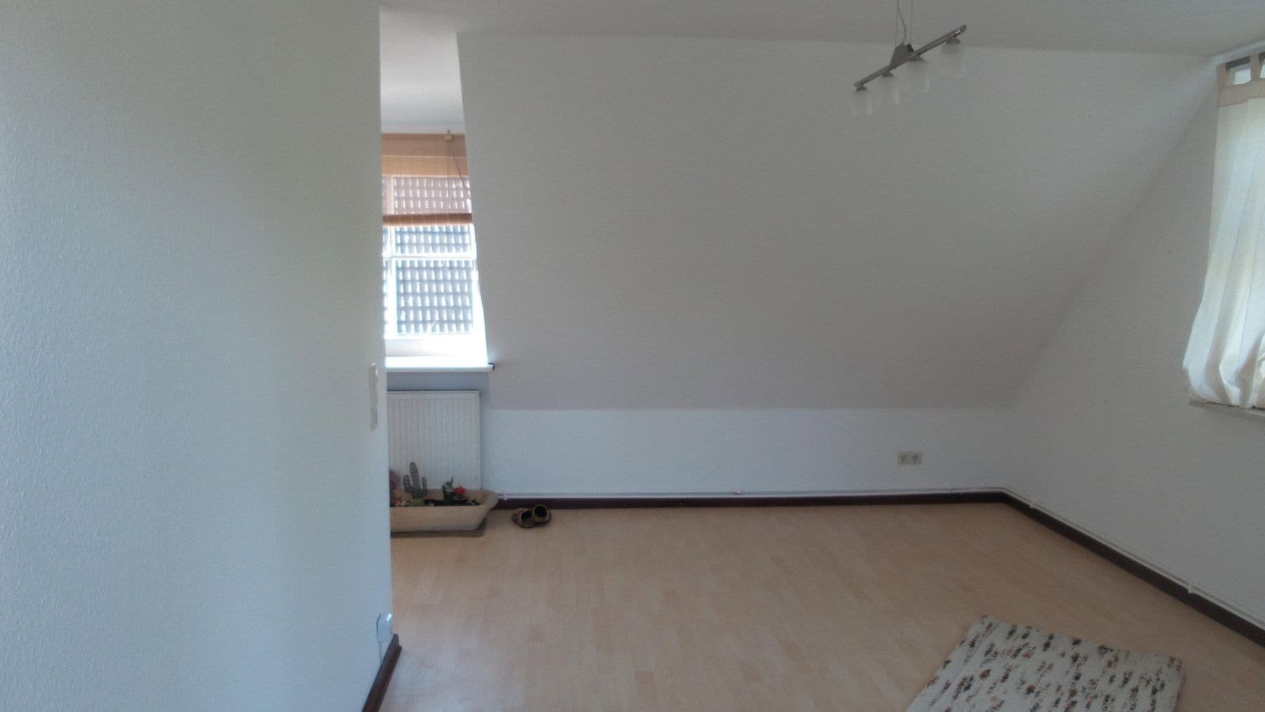 Predaj domu 200 m², pozemok 1.200 m², Hamfelde (Lauenburg), Šlezvicko-Holštajnsko Predaj domu 200 m², pozemok 1.200 m², Hamfelde (Lauenburg), Šlezvicko-Holštajnsko
