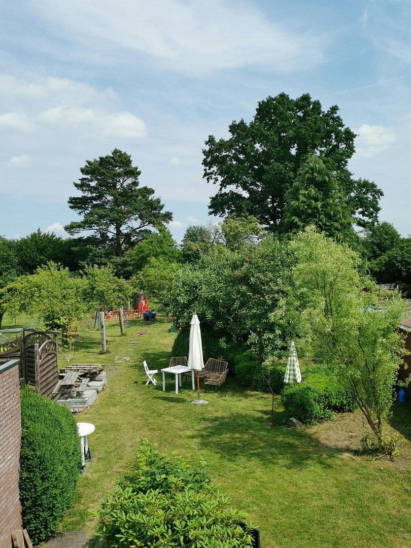Predaj domu 200 m², pozemok 1.200 m², Hamfelde (Lauenburg), Šlezvicko-Holštajnsko Predaj domu 200 m², pozemok 1.200 m², Hamfelde (Lauenburg), Šlezvicko-Holštajnsko