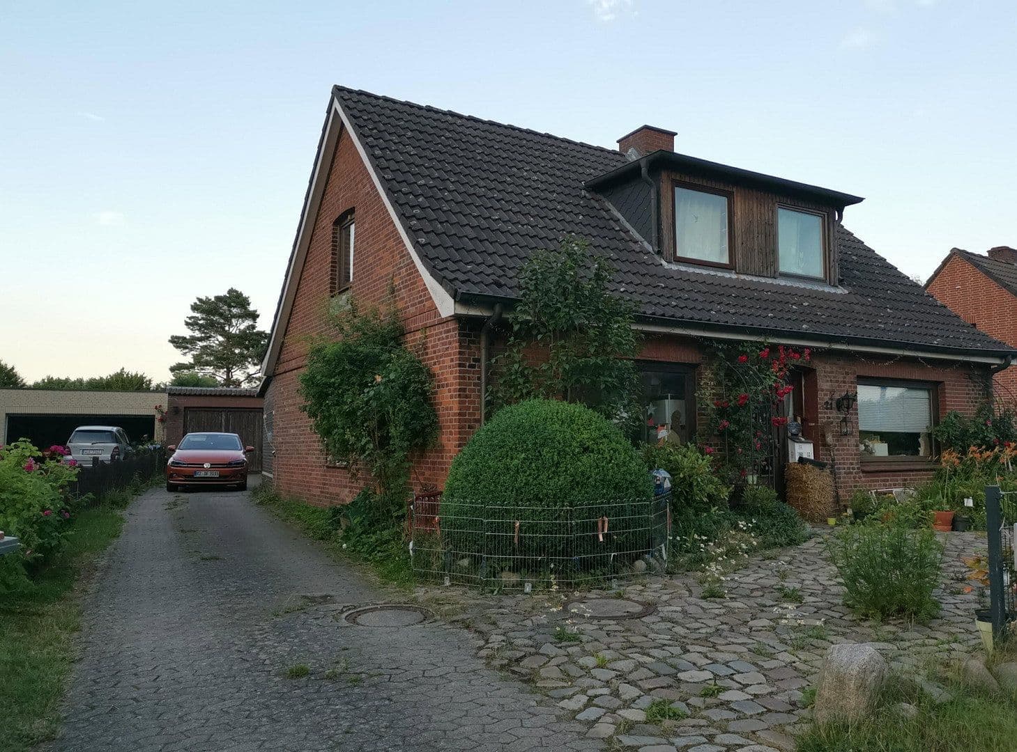 Predaj domu 200 m², pozemok 1.200 m², Hamfelde (Lauenburg), Šlezvicko-Holštajnsko Predaj domu 200 m², pozemok 1.200 m², Hamfelde (Lauenburg), Šlezvicko-Holštajnsko