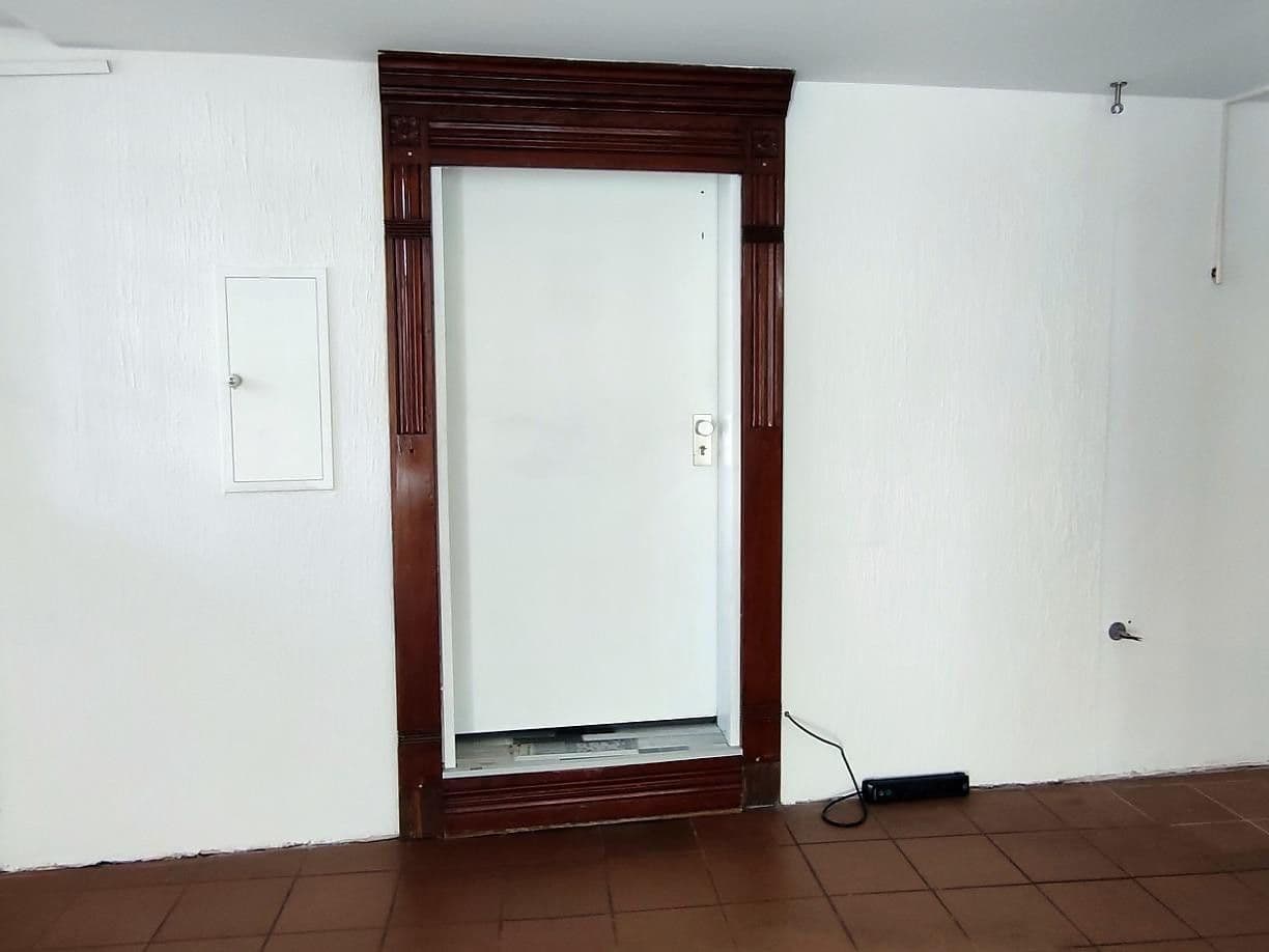 Prenájom nebytového priestoru 60 m², Ruhrstraße 50, Essen Kettwig, Severné Porýnie - Westfálsko Prenájom nebytového priestoru 60 m², Ruhrstraße 50, Essen Kettwig, Severné Porýnie - Westfálsko