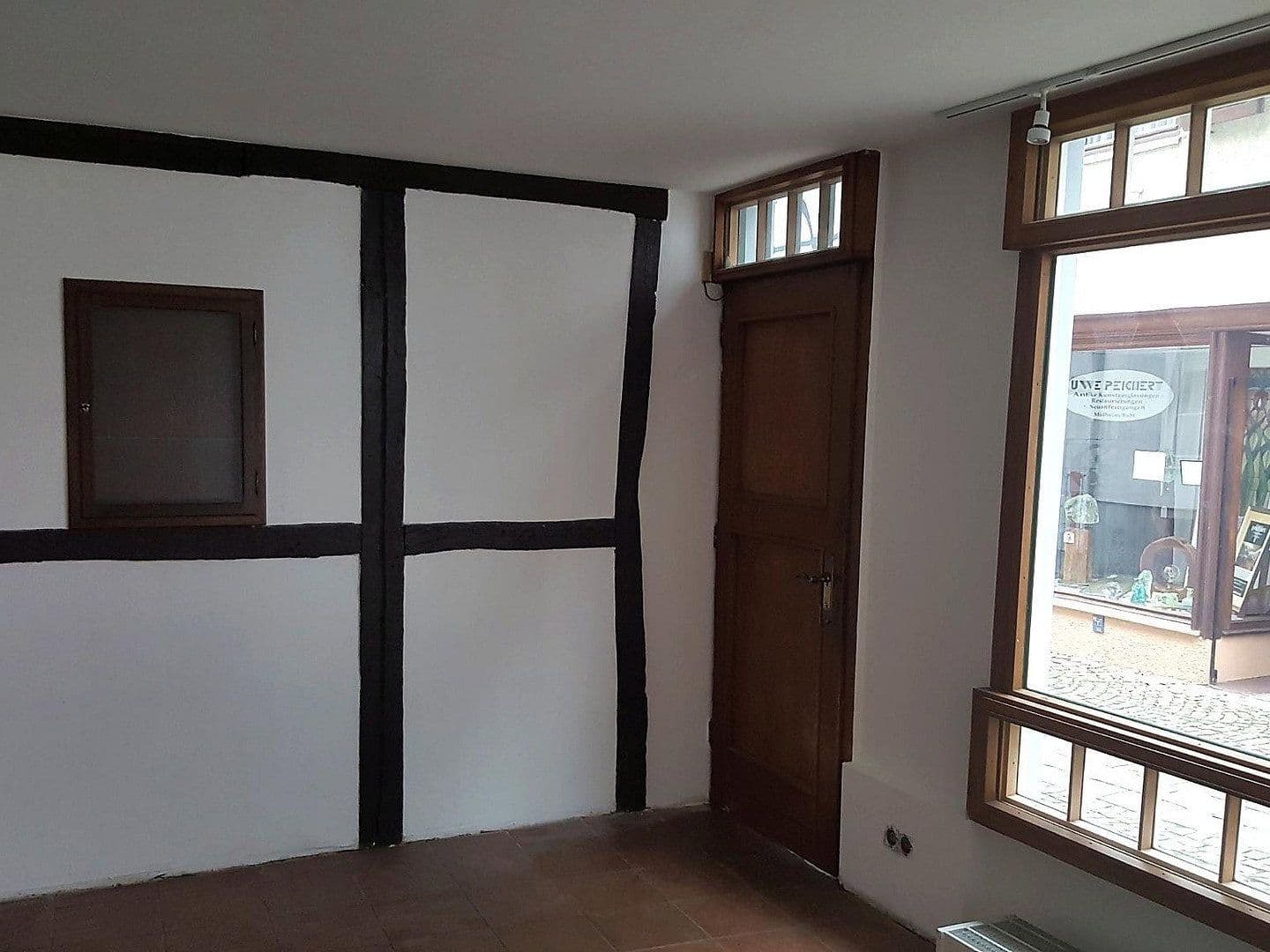 Prenájom nebytového priestoru 60 m², Ruhrstraße 50, Essen Kettwig, Severné Porýnie - Westfálsko Prenájom nebytového priestoru 60 m², Ruhrstraße 50, Essen Kettwig, Severné Porýnie - Westfálsko