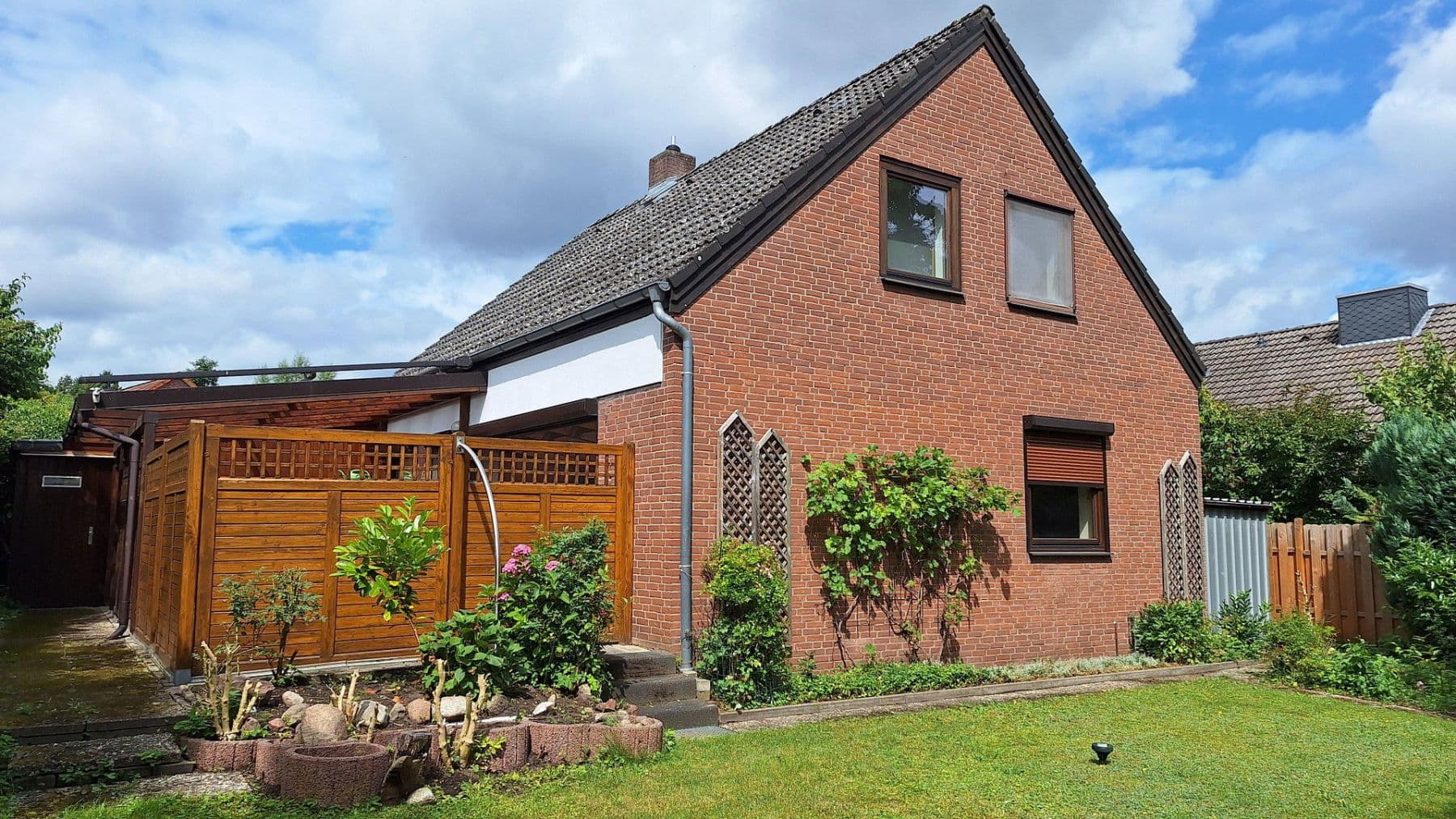 Predaj domu 100 m², pozemok 600 m², Lüneburg, Dolné Sasko Predaj domu 100 m², pozemok 600 m², Lüneburg, Dolné Sasko