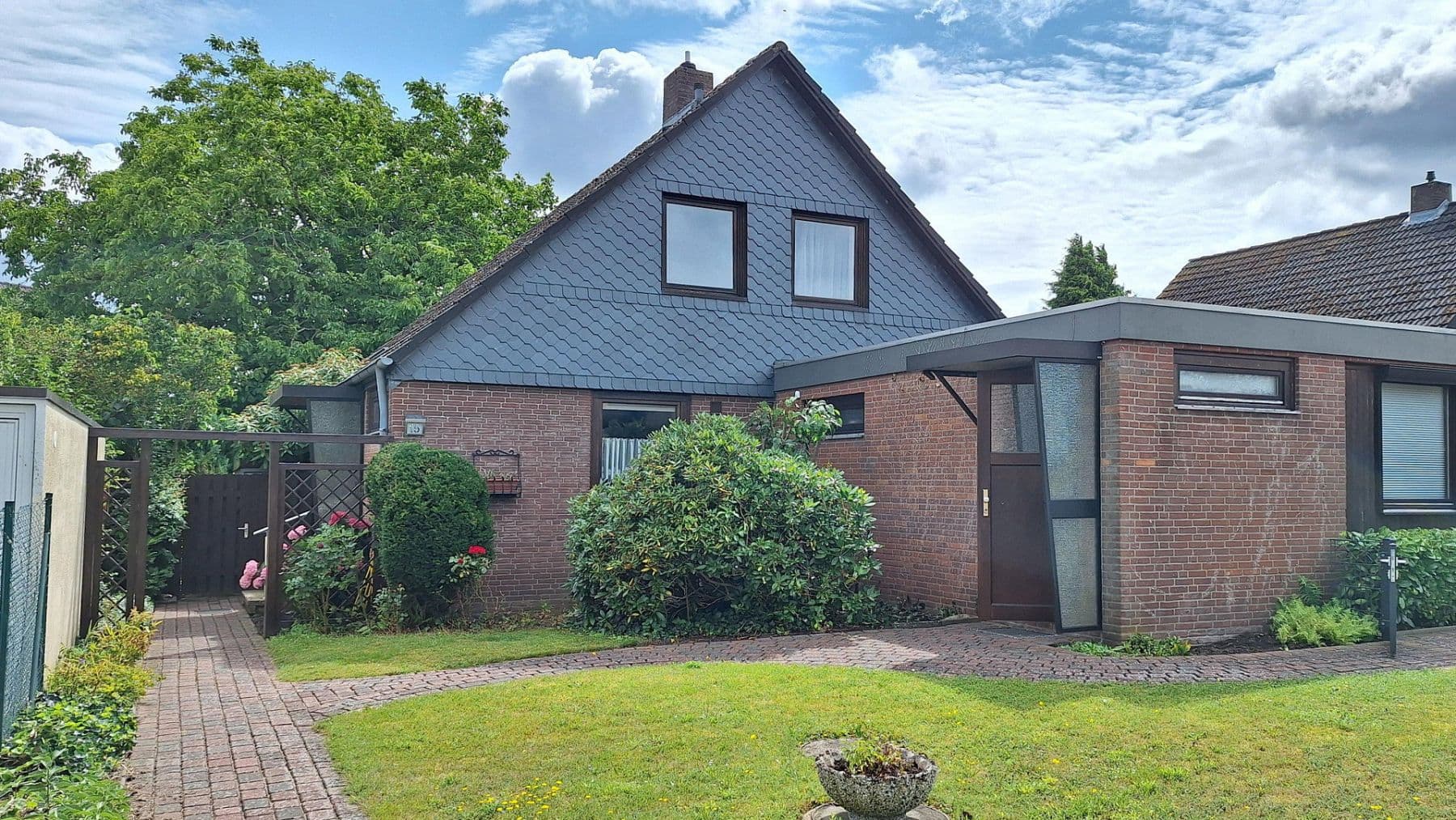 Predaj domu 100 m², pozemok 600 m², Lüneburg, Dolné Sasko Predaj domu 100 m², pozemok 600 m², Lüneburg, Dolné Sasko