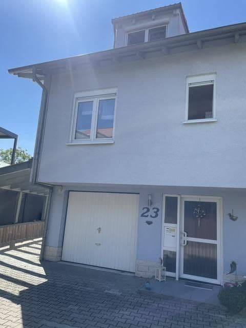 Predaj domu 124 m², pozemok 236 m², Wiernsheim, Bádensko-Wurttembersko Predaj domu 124 m², pozemok 236 m², Wiernsheim, Bádensko-Wurttembersko