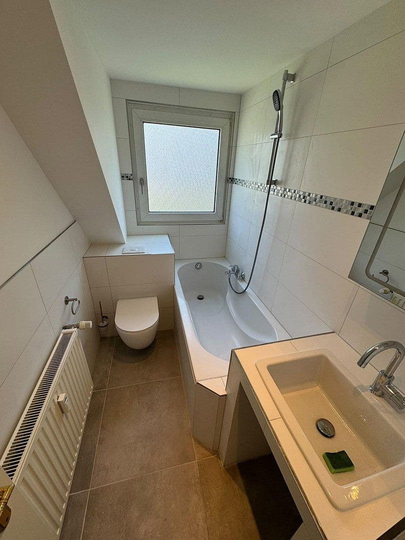 Prenájom bytu 3-izbový 74 m², Lindhorststraße 10, Bottrop, Severné Porýnie - Westfálsko Prenájom bytu 3-izbový 74 m², Lindhorststraße 10, Bottrop, Severné Porýnie - Westfálsko