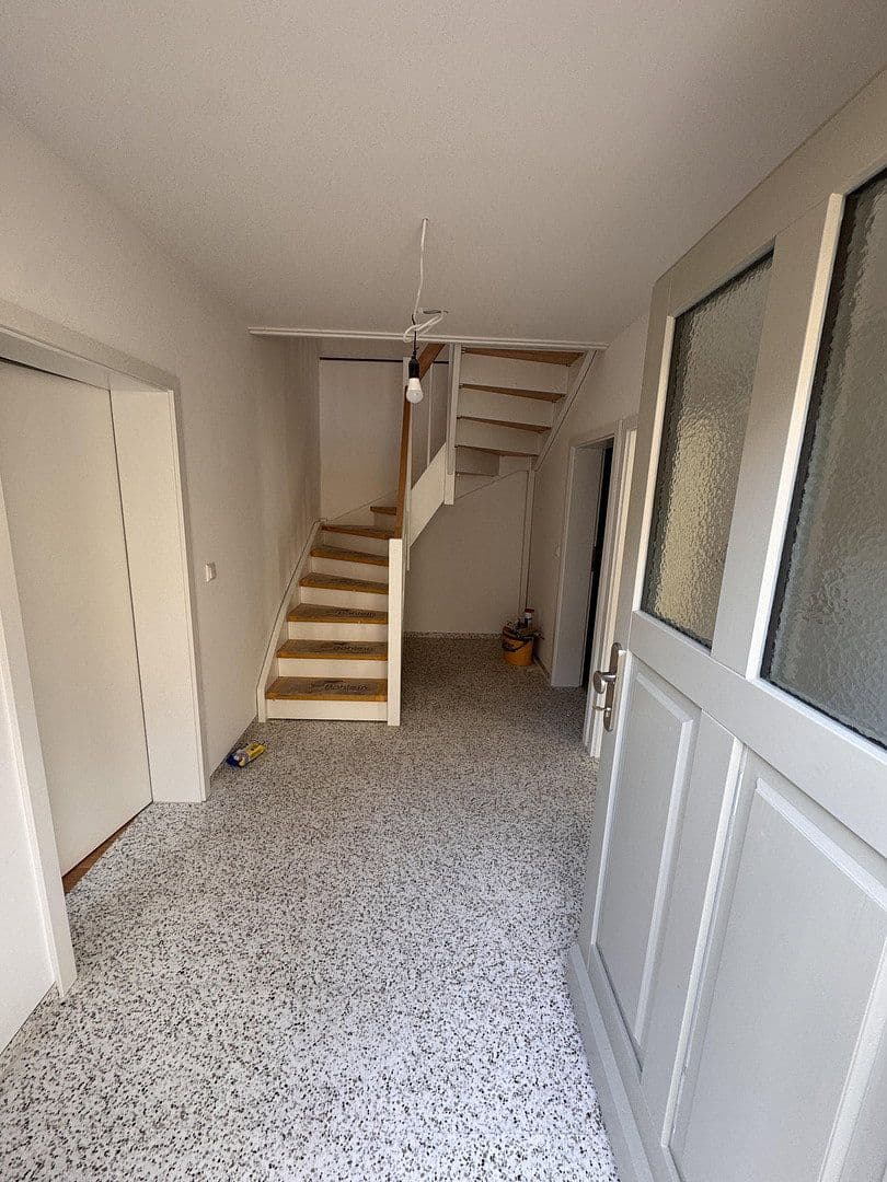 Prenájom bytu 3-izbový 77 m², Friedrichstraße 32, Erlangen, Bavorsko Prenájom bytu 3-izbový 77 m², Friedrichstraße 32, Erlangen, Bavorsko