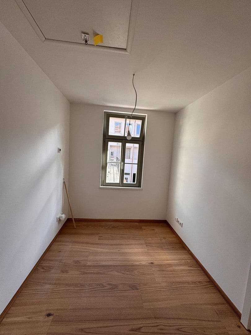 Prenájom bytu 3-izbový 77 m², Friedrichstraße 32, Erlangen, Bavorsko Prenájom bytu 3-izbový 77 m², Friedrichstraße 32, Erlangen, Bavorsko