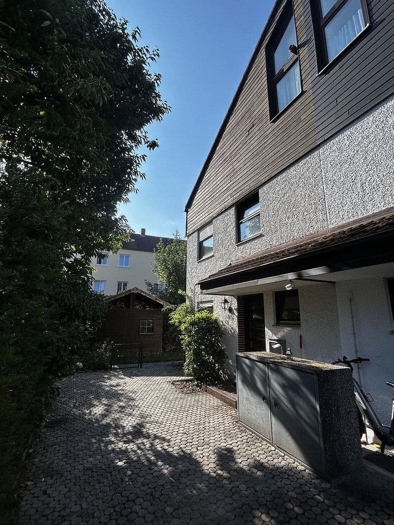 Predaj domu 142 m², pozemok 344 m², Burghausen, Bavorsko Predaj domu 142 m², pozemok 344 m², Burghausen, Bavorsko