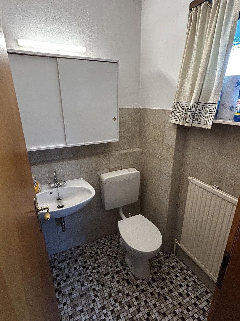 Predaj domu 142 m², pozemok 344 m², Burghausen, Bavorsko Predaj domu 142 m², pozemok 344 m², Burghausen, Bavorsko