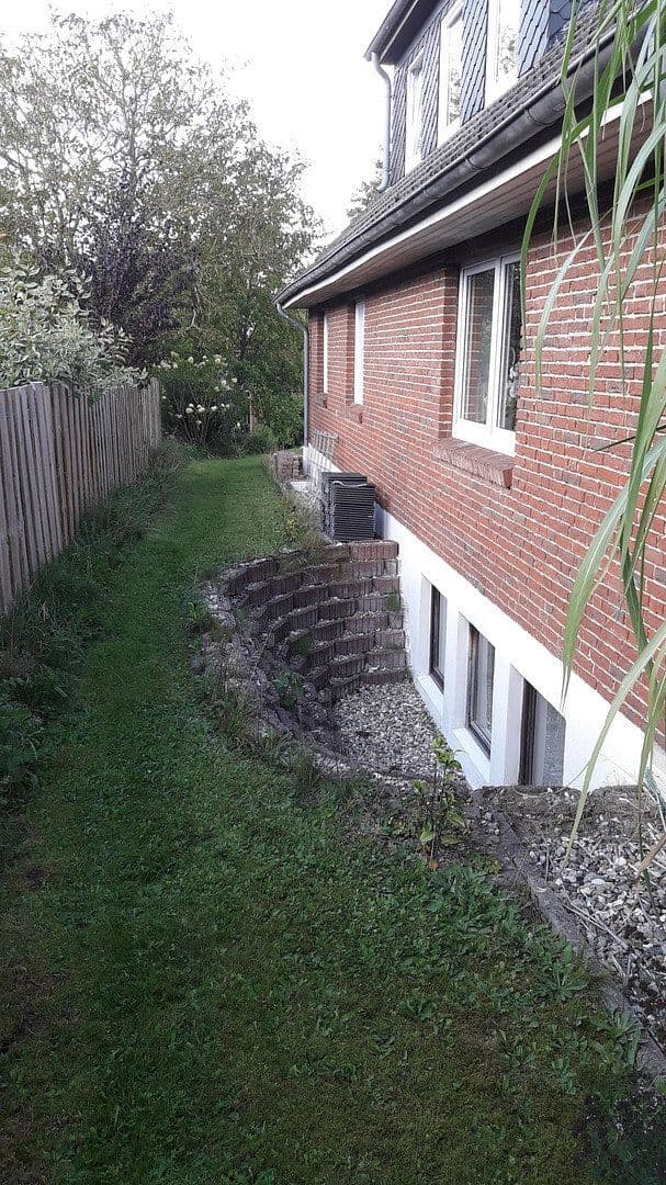 Predaj domu 280 m², pozemok 1.075 m², Strohbergstraße 18, Großsolt, Šlezvicko-Holštajnsko Predaj domu 280 m², pozemok 1.075 m², Strohbergstraße 18, Großsolt, Šlezvicko-Holštajnsko