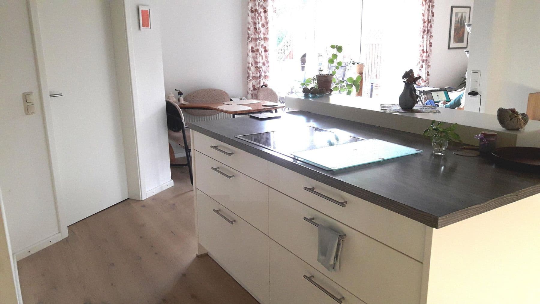 Predaj domu 280 m², pozemok 1.075 m², Strohbergstraße 18, Großsolt, Šlezvicko-Holštajnsko Predaj domu 280 m², pozemok 1.075 m², Strohbergstraße 18, Großsolt, Šlezvicko-Holštajnsko