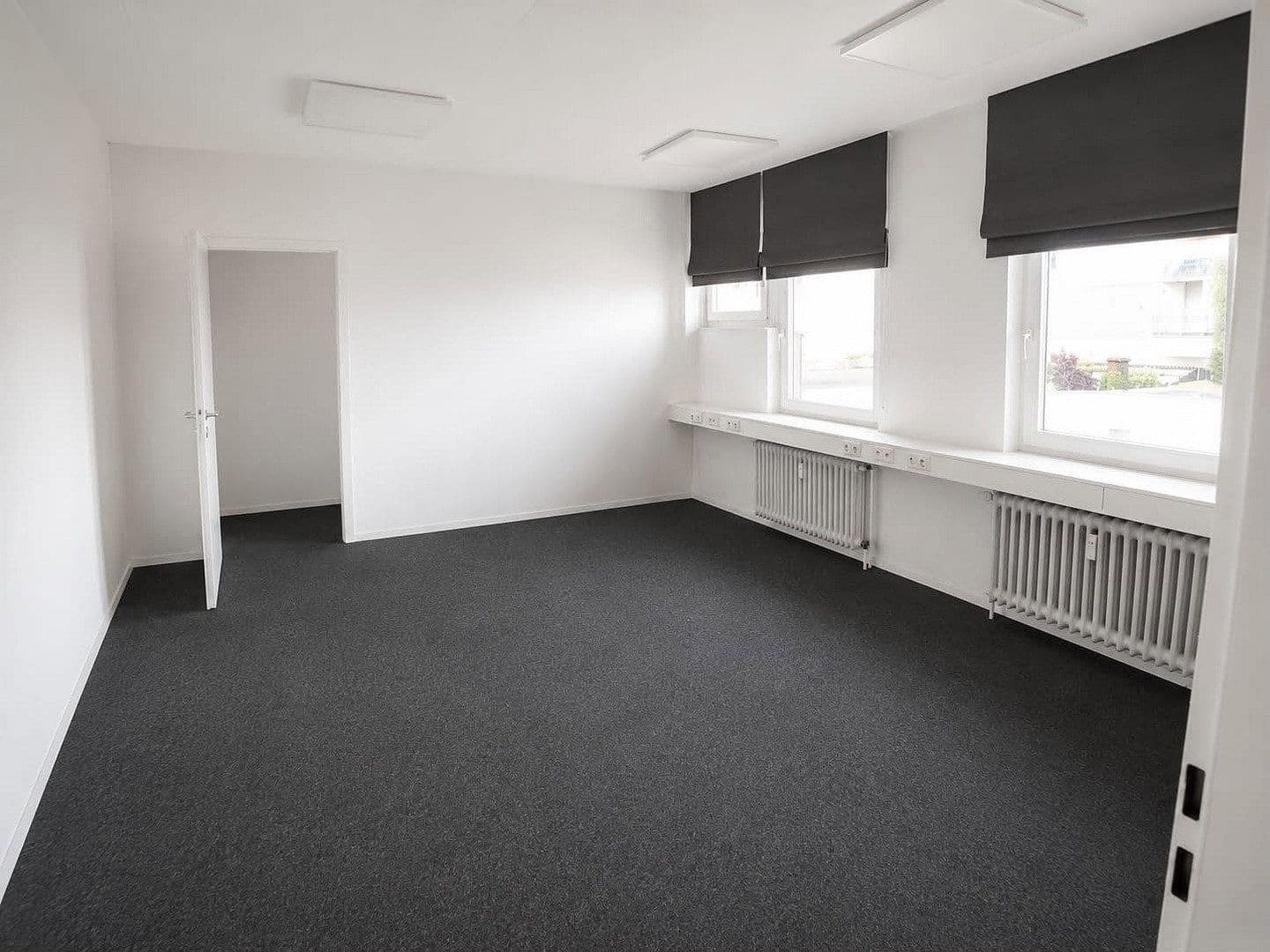 Prenájom kancelárie 140 m², August-Ruf-Straße 16, Singen (Hohentwiel), Bádensko-Wurttembersko Prenájom kancelárie 140 m², August-Ruf-Straße 16, Singen (Hohentwiel), Bádensko-Wurttembersko