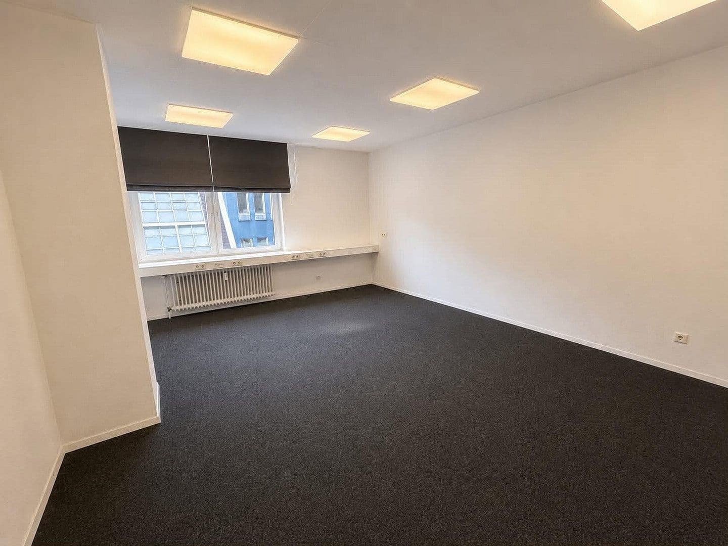 Prenájom kancelárie 140 m², August-Ruf-Straße 16, Singen (Hohentwiel), Bádensko-Wurttembersko Prenájom kancelárie 140 m², August-Ruf-Straße 16, Singen (Hohentwiel), Bádensko-Wurttembersko