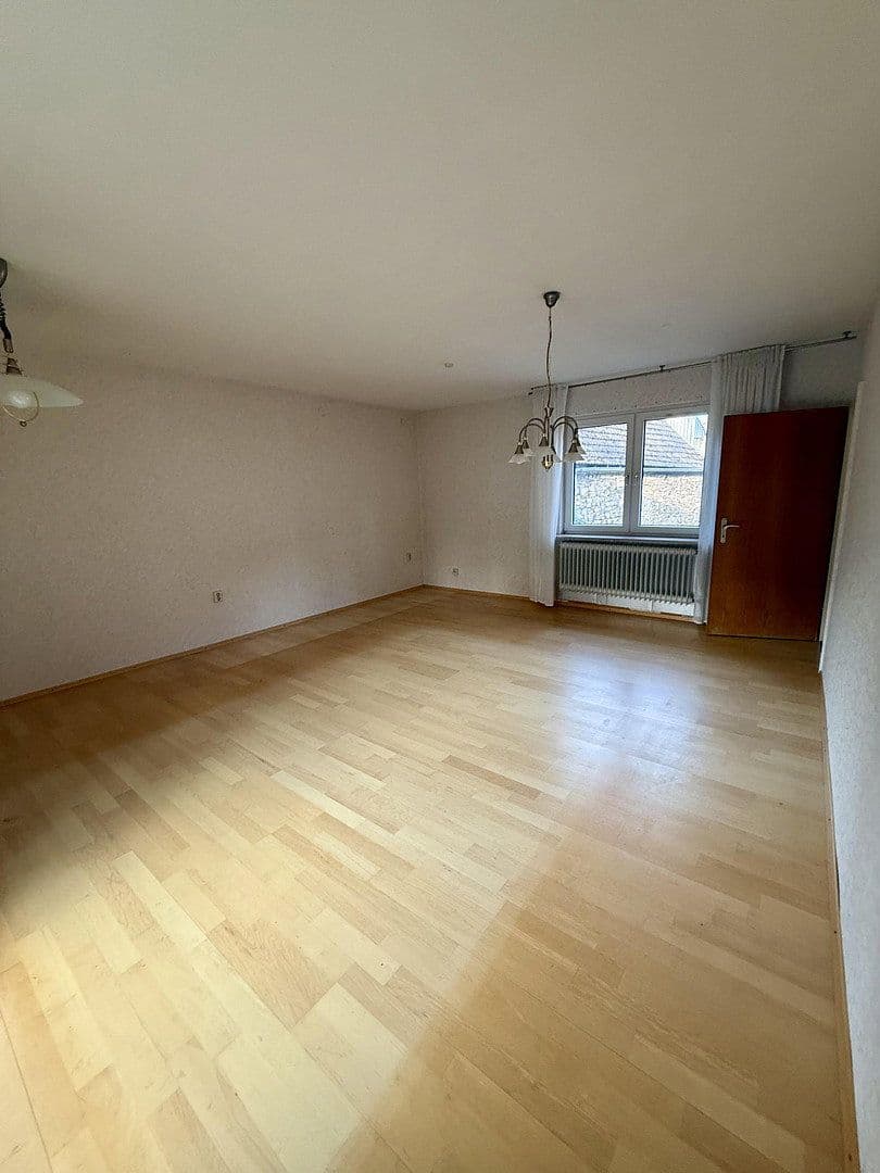 Prenájom bytu 4-izbový 160 m², Brombachtal, Hesensko Prenájom bytu 4-izbový 160 m², Brombachtal, Hesensko