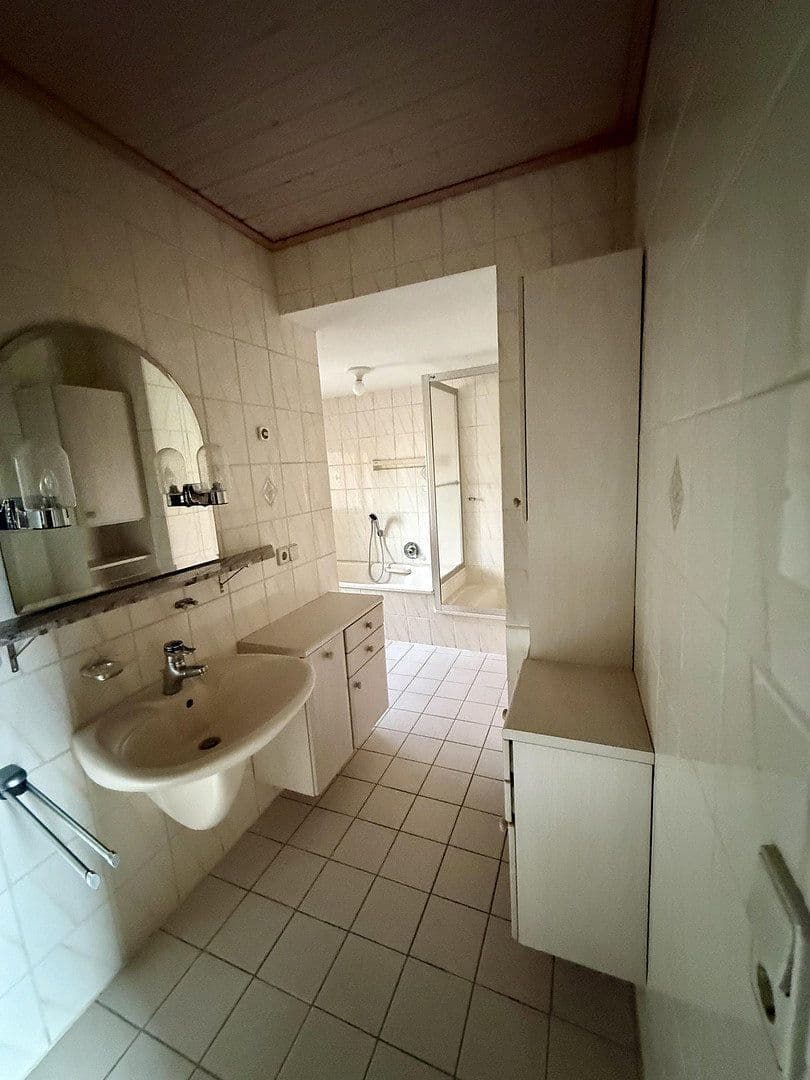 Prenájom bytu 4-izbový 160 m², Brombachtal, Hesensko Prenájom bytu 4-izbový 160 m², Brombachtal, Hesensko
