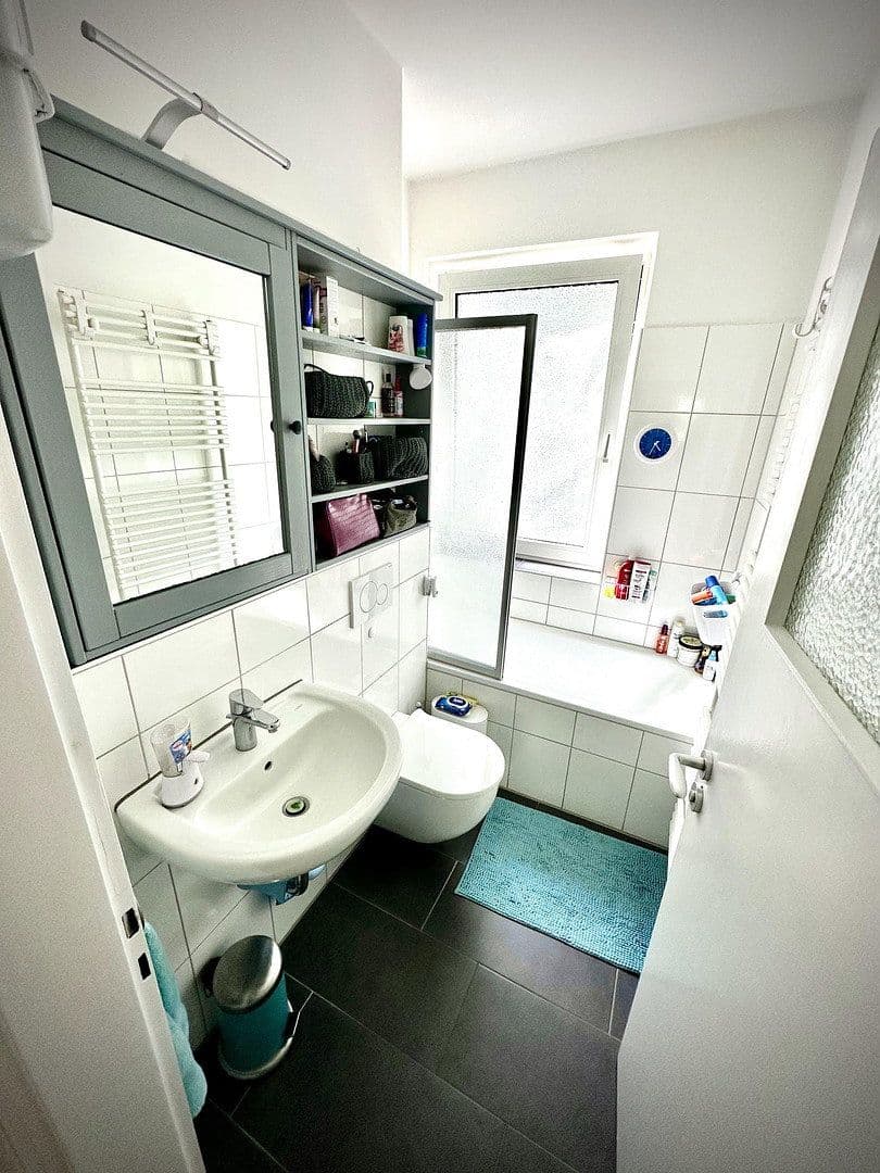Predaj domu 850 m², pozemok 328 m², Hannover, Dolné Sasko Predaj domu 850 m², pozemok 328 m², Hannover, Dolné Sasko