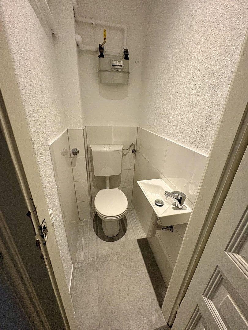 Prenájom bytu 2-izbový 53 m², Frankfurt am Main, Hesensko Prenájom bytu 2-izbový 53 m², Frankfurt am Main, Hesensko