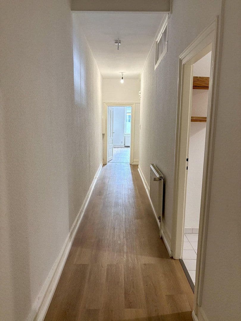 Prenájom bytu 2-izbový 53 m², Frankfurt am Main, Hesensko Prenájom bytu 2-izbový 53 m², Frankfurt am Main, Hesensko