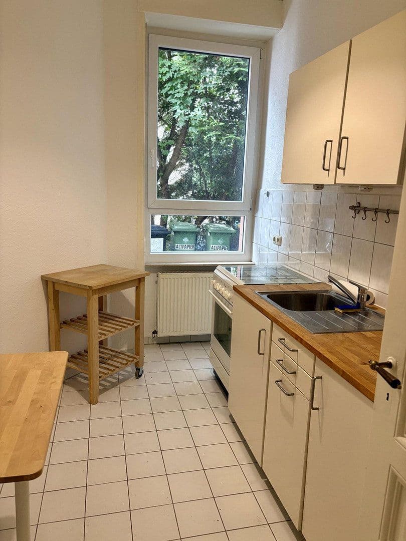 Prenájom bytu 2-izbový 53 m², Frankfurt am Main, Hesensko Prenájom bytu 2-izbový 53 m², Frankfurt am Main, Hesensko