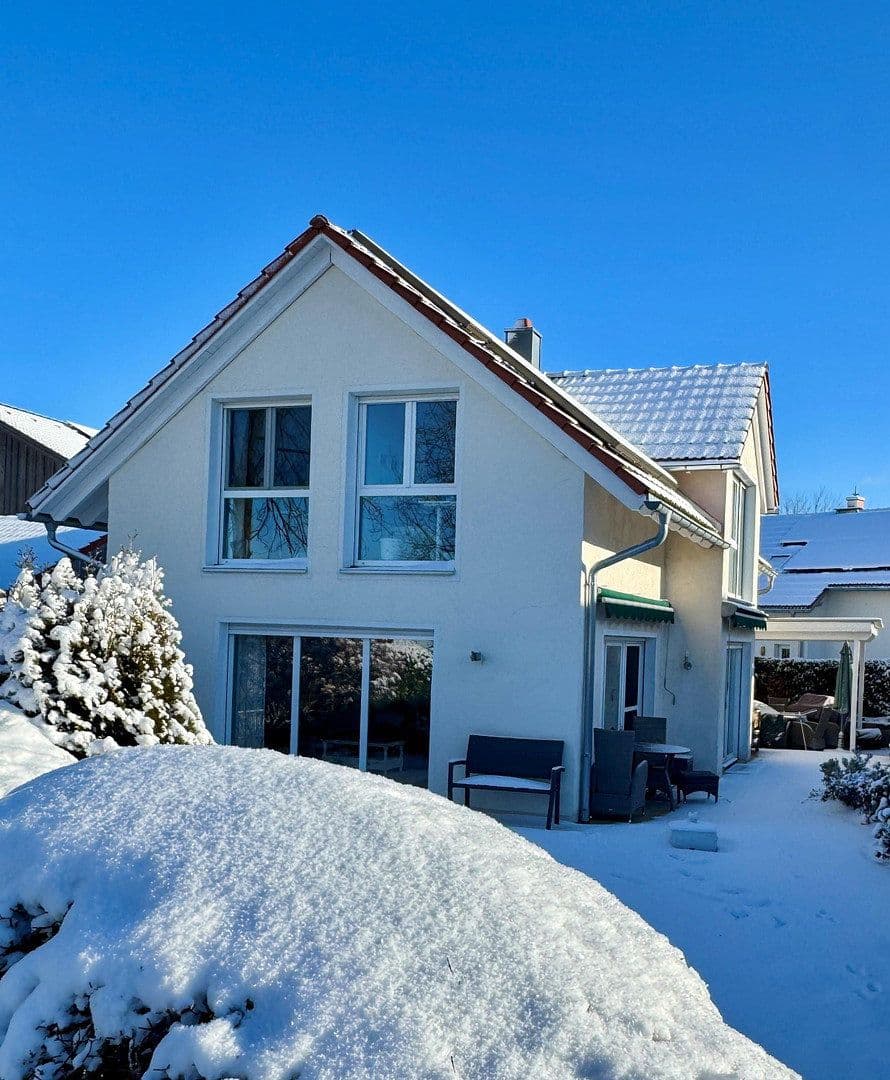 Predaj domu 139 m², pozemok 353 m², Moosinning, Bavorsko Predaj domu 139 m², pozemok 353 m², Moosinning, Bavorsko