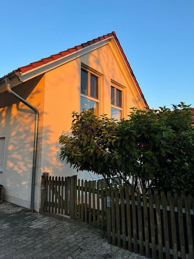 Predaj domu 139 m², pozemok 353 m², Moosinning, Bavorsko Predaj domu 139 m², pozemok 353 m², Moosinning, Bavorsko