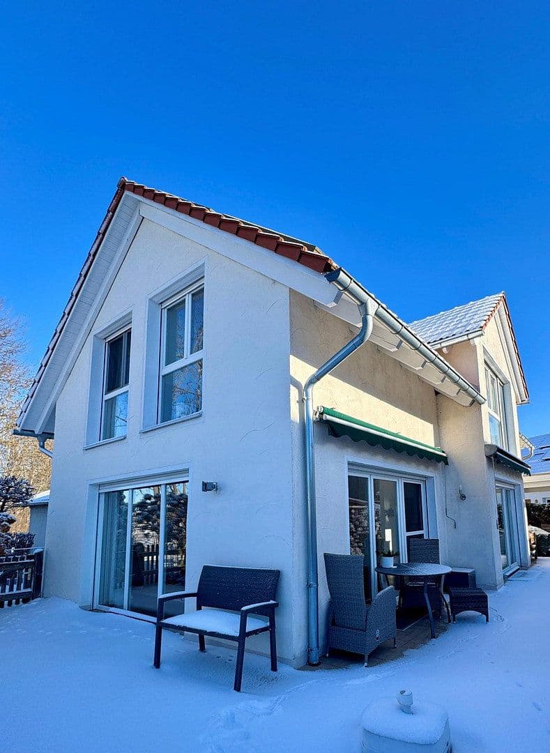 Predaj domu 139 m², pozemok 353 m², Moosinning, Bavorsko Predaj domu 139 m², pozemok 353 m², Moosinning, Bavorsko