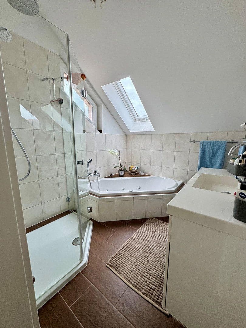 Predaj domu 139 m², pozemok 353 m², Moosinning, Bavorsko Predaj domu 139 m², pozemok 353 m², Moosinning, Bavorsko
