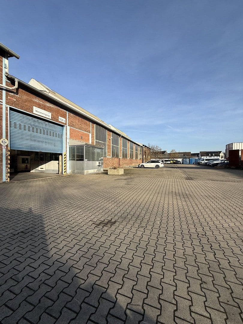 Prenájom nebytového priestoru 3.020 m², Magdeburgerstrasse 37, Gelsenkirchen, Severné Porýnie - Westfálsko Prenájom nebytového priestoru 3.020 m², Magdeburgerstrasse 37, Gelsenkirchen, Severné Porýnie - Westfálsko