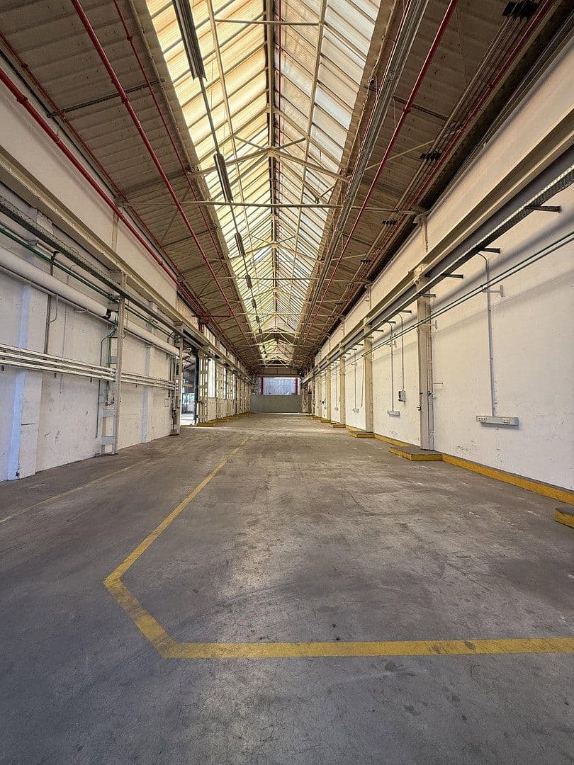 Prenájom nebytového priestoru 3.020 m², Magdeburgerstrasse 37, Gelsenkirchen, Severné Porýnie - Westfálsko Prenájom nebytového priestoru 3.020 m², Magdeburgerstrasse 37, Gelsenkirchen, Severné Porýnie - Westfálsko