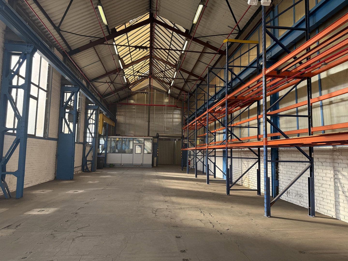 Prenájom nebytového priestoru 3.020 m², Magdeburgerstrasse 37, Gelsenkirchen, Severné Porýnie - Westfálsko Prenájom nebytového priestoru 3.020 m², Magdeburgerstrasse 37, Gelsenkirchen, Severné Porýnie - Westfálsko