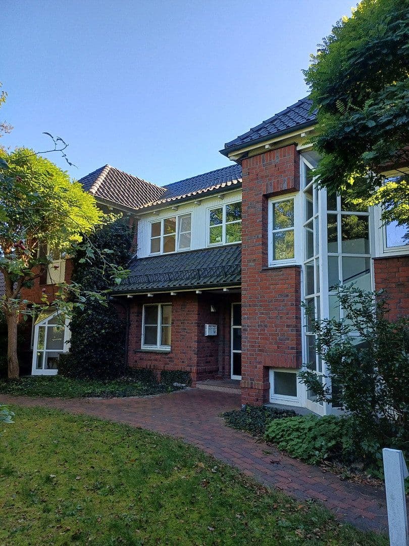 Predaj domu 412 m², pozemok 1.745 m², Ottersberg, Dolné Sasko Predaj domu 412 m², pozemok 1.745 m², Ottersberg, Dolné Sasko