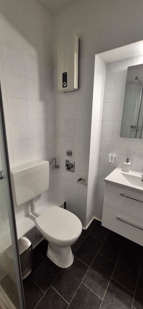 Prenájom bytu 1-izbový 18 m², Turmstr. 16a, Aachen, Severné Porýnie - Westfálsko Prenájom bytu 1-izbový 18 m², Turmstr. 16a, Aachen, Severné Porýnie - Westfálsko