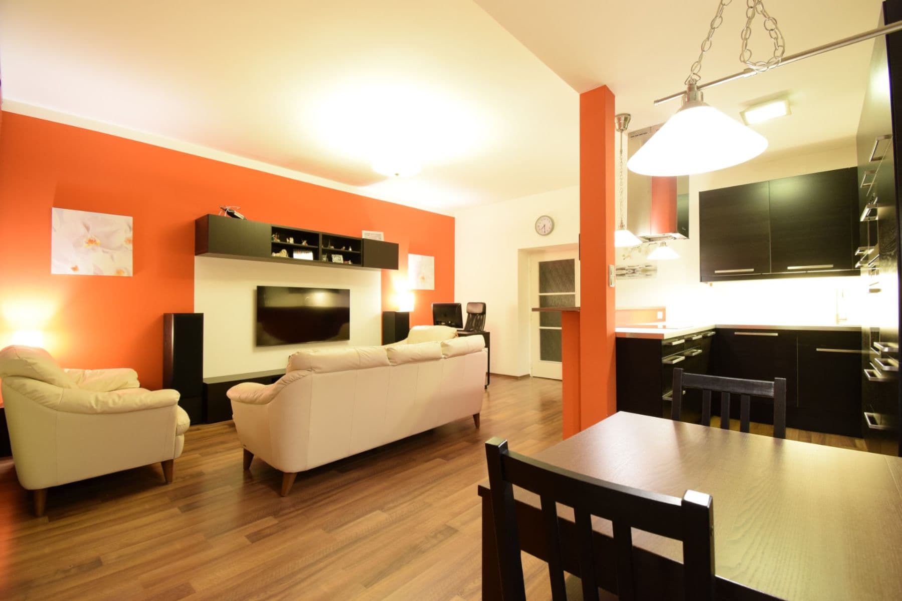 Predaj bytu 2-izbový 75 m², Ukrajinská, Praha, Praha Predaj bytu 2-izbový 75 m², Ukrajinská, Praha, Praha