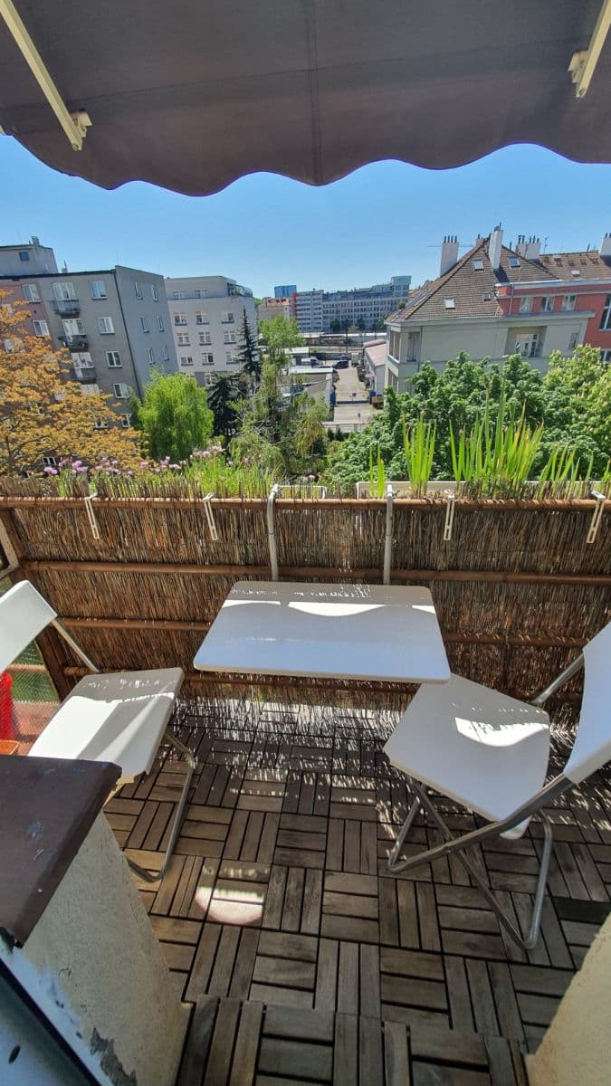 Predaj bytu 2-izbový 75 m², Ukrajinská, Praha, Praha Predaj bytu 2-izbový 75 m², Ukrajinská, Praha, Praha