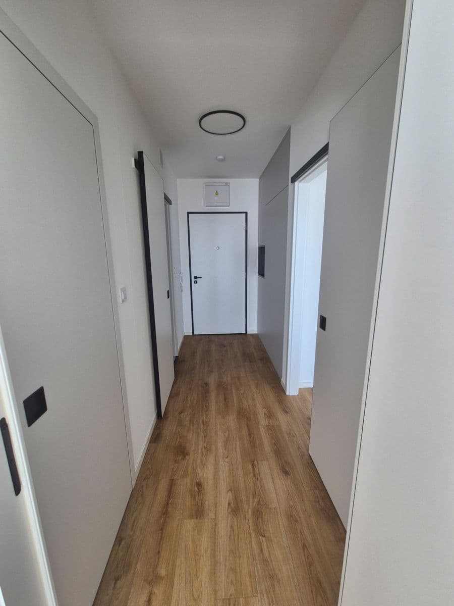 Prenájom bytu 2-izbový 50 m², Poděbradská, Praha, Praha Prenájom bytu 2-izbový 50 m², Poděbradská, Praha, Praha
