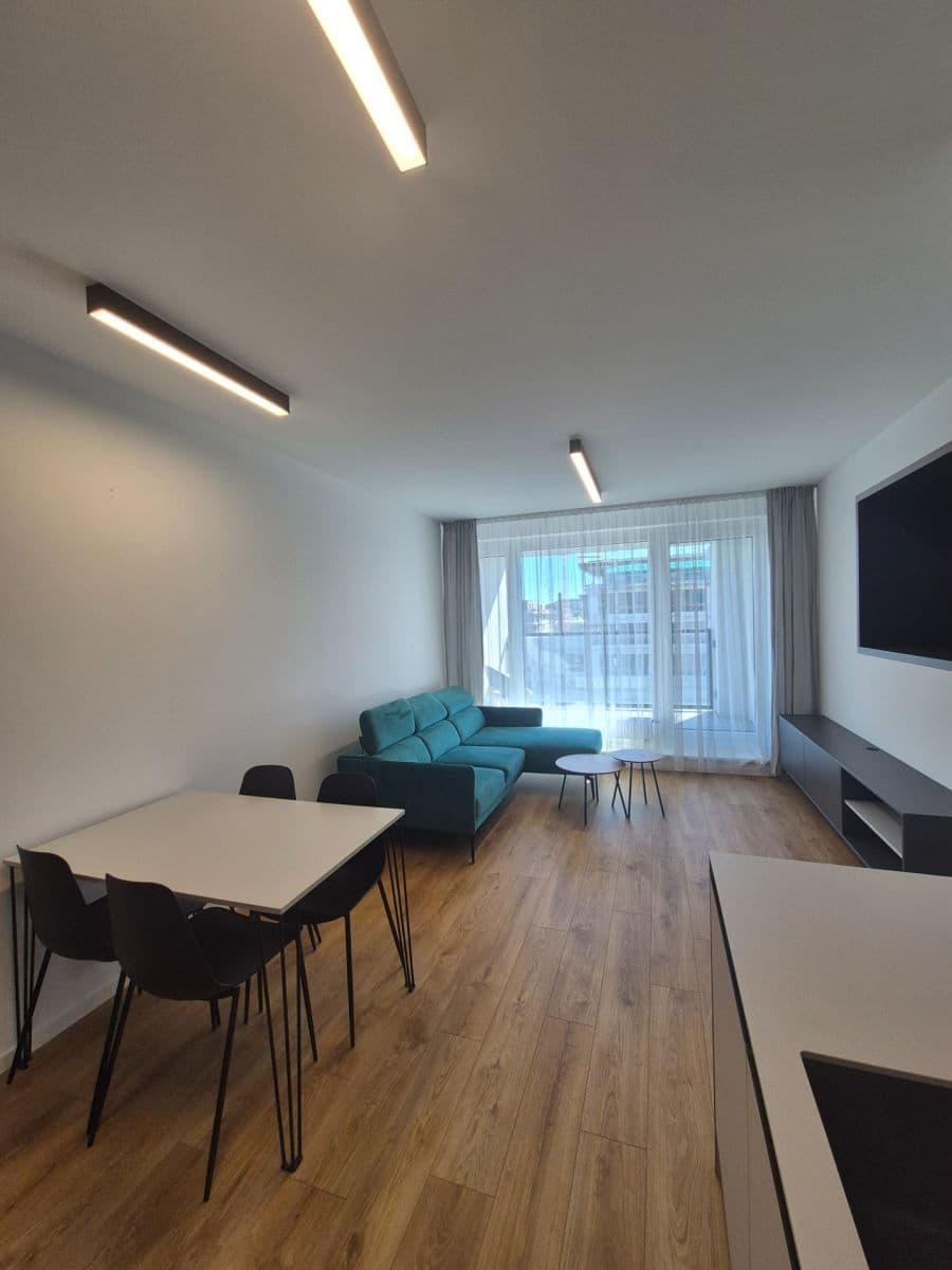Prenájom bytu 2-izbový 50 m², Poděbradská, Praha, Praha Prenájom bytu 2-izbový 50 m², Poděbradská, Praha, Praha