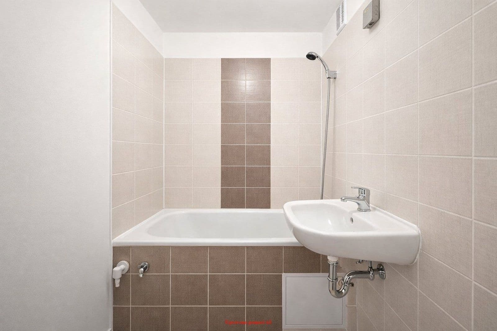 Prenájom bytu 1-izbový 27 m², Čsl. armády, Karviná, Moravskoslezský kraj Prenájom bytu 1-izbový 27 m², Čsl. armády, Karviná, Moravskoslezský kraj