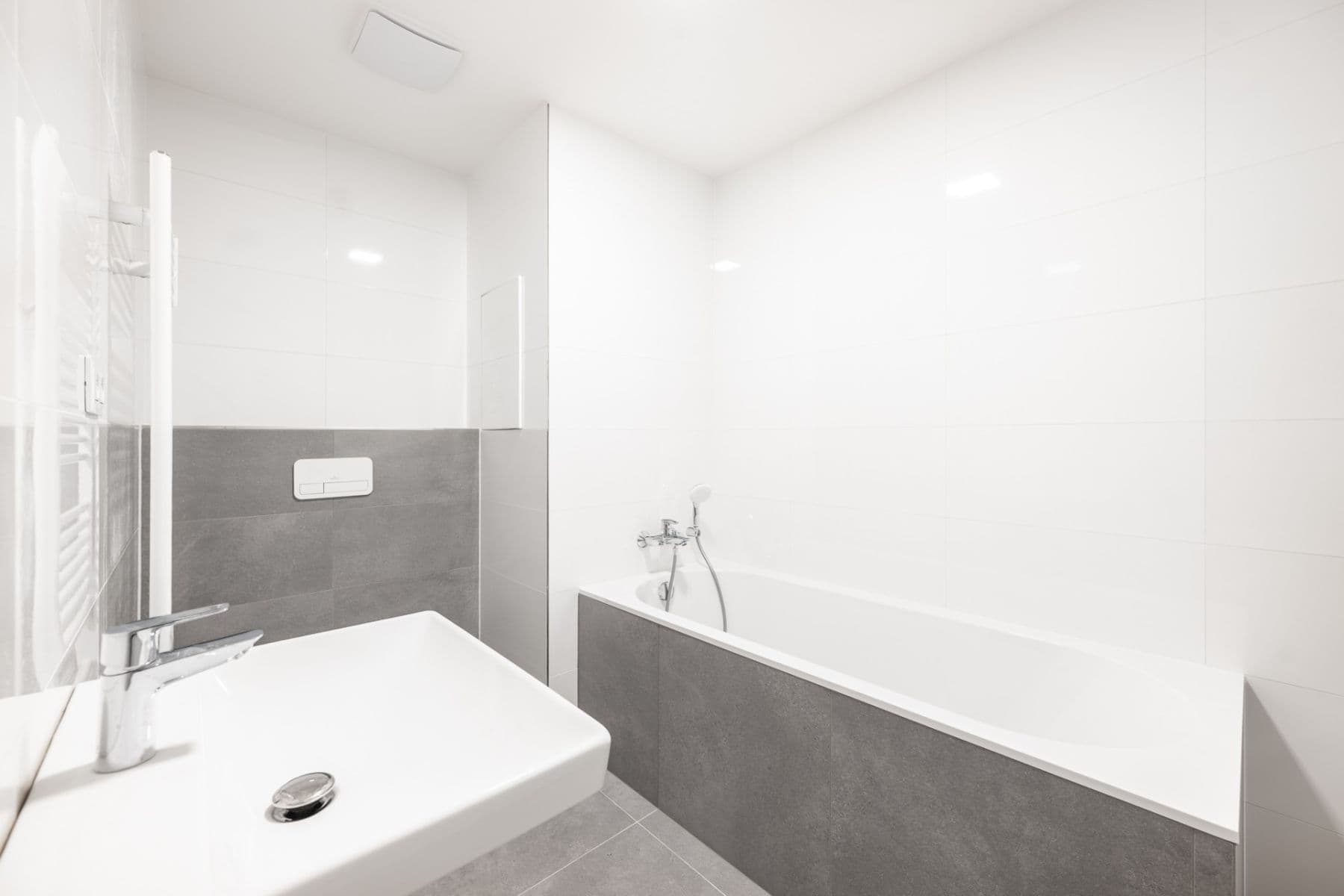 Predaj bytu 3-izbový 66 m², Tyršovo nábřeží, Zlín, Zlínský kraj Predaj bytu 3-izbový 66 m², Tyršovo nábřeží, Zlín, Zlínský kraj