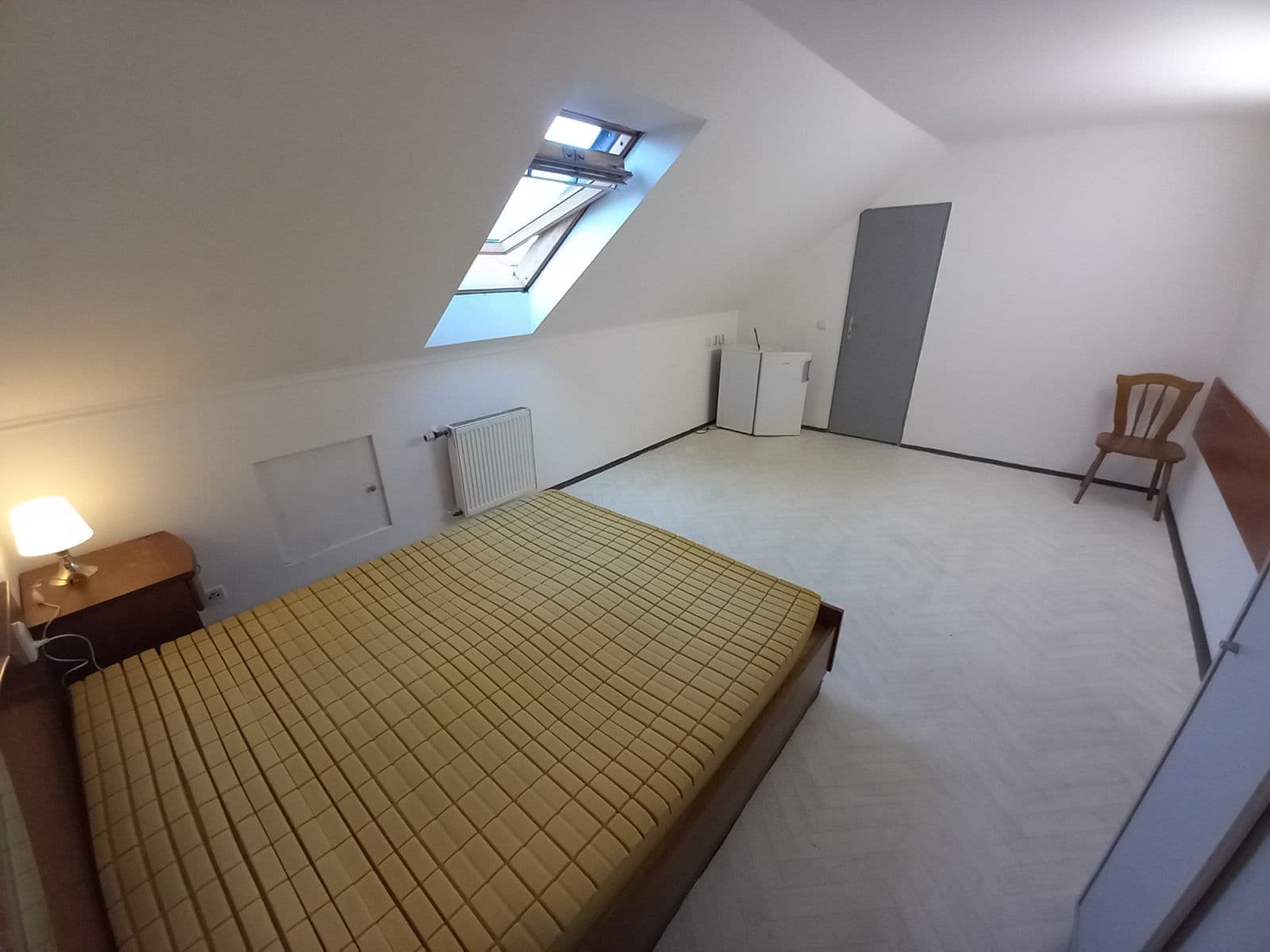 Prenájom bytu 1-izbový 32 m², Bělohorská, Praha, Praha Prenájom bytu 1-izbový 32 m², Bělohorská, Praha, Praha
