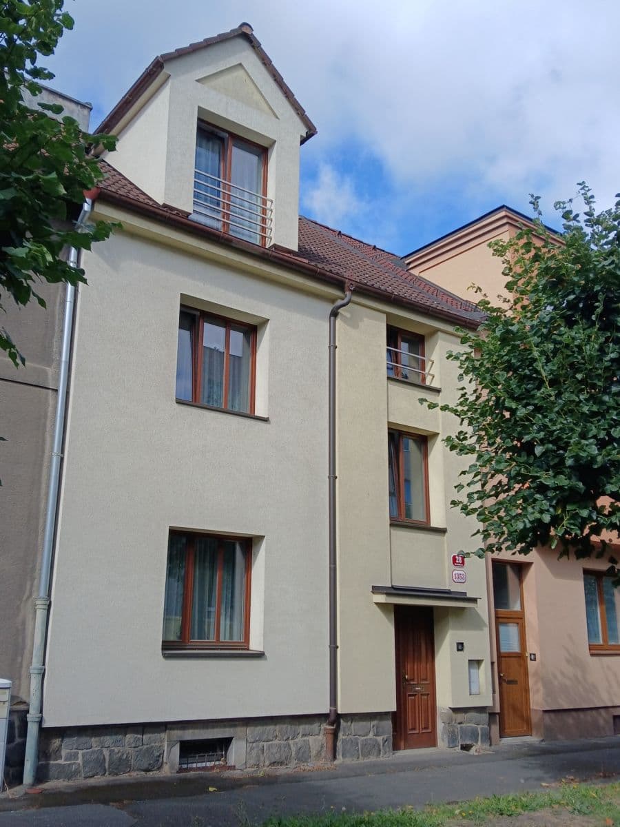 Prenájom bytu 1-izbový 50 m², Gruzínská, Plzeň, Plzeňský kraj Prenájom bytu 1-izbový 50 m², Gruzínská, Plzeň, Plzeňský kraj