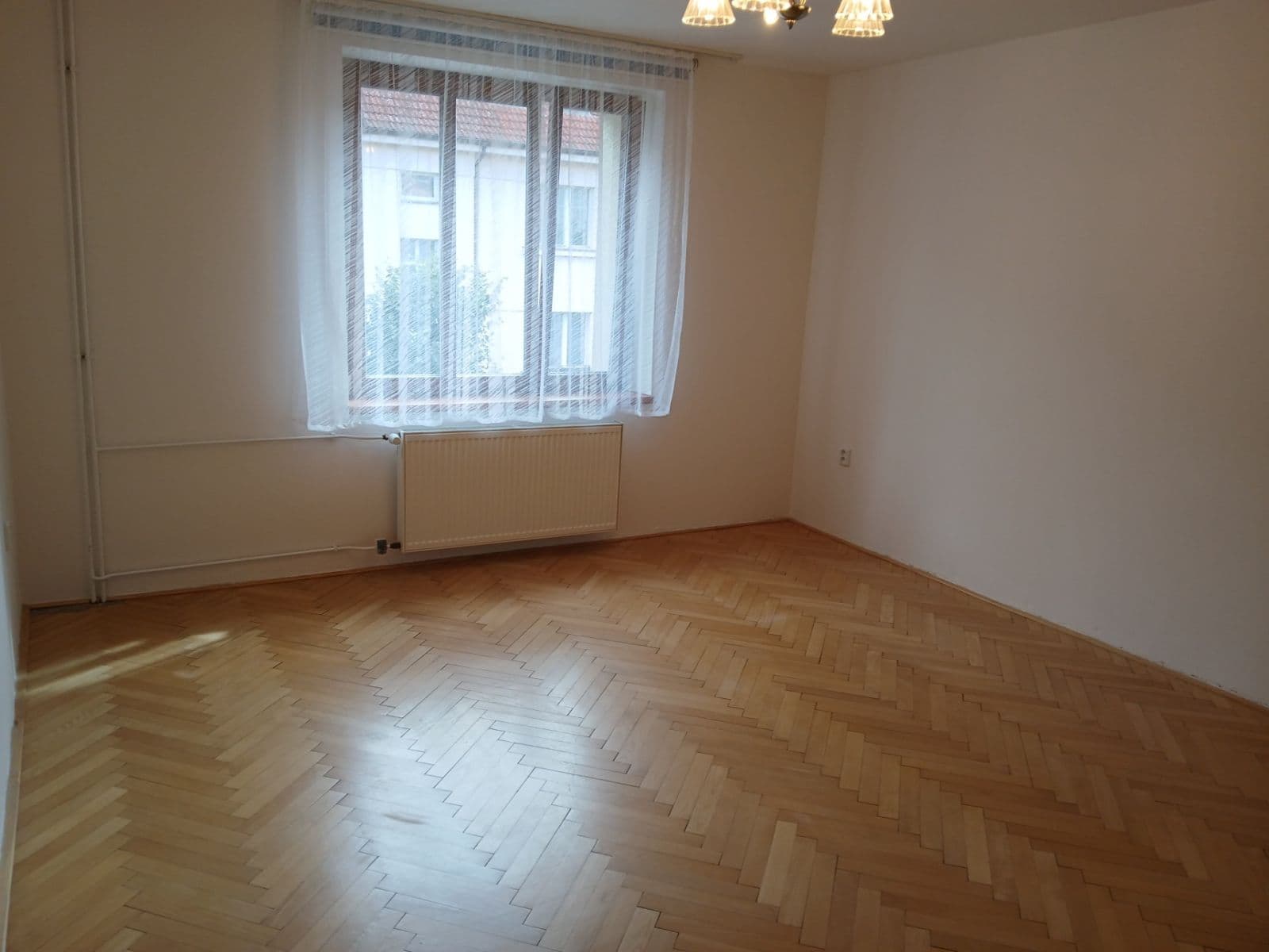Prenájom bytu 1-izbový 50 m², Gruzínská, Plzeň, Plzeňský kraj Prenájom bytu 1-izbový 50 m², Gruzínská, Plzeň, Plzeňský kraj