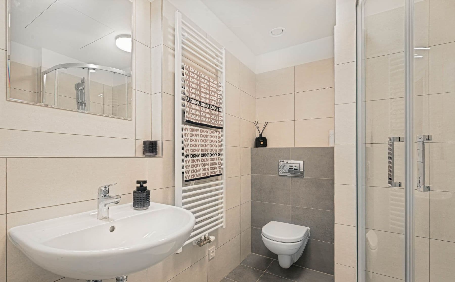 Predaj bytu 2-izbový 43 m², Arnošta Staňka, Praha, Praha Predaj bytu 2-izbový 43 m², Arnošta Staňka, Praha, Praha