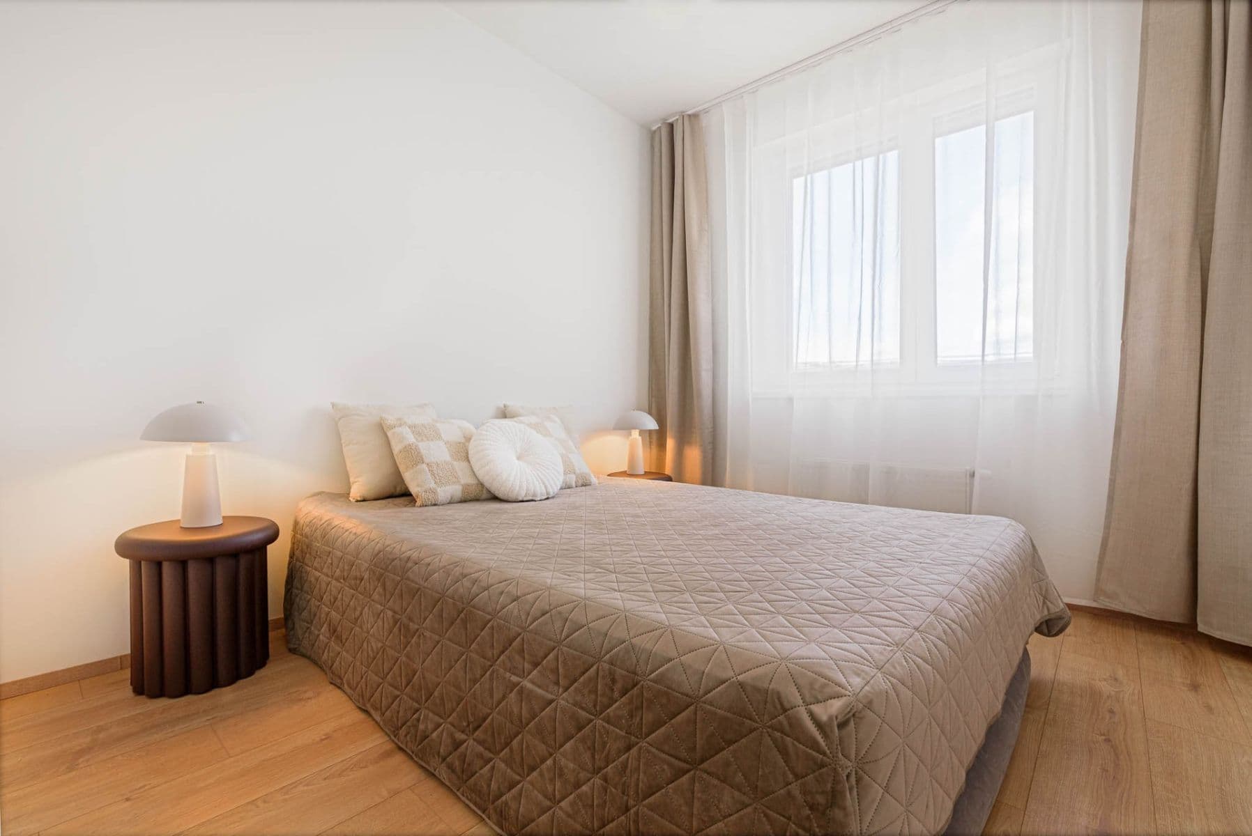 Predaj bytu 2-izbový 43 m², Arnošta Staňka, Praha, Praha Predaj bytu 2-izbový 43 m², Arnošta Staňka, Praha, Praha