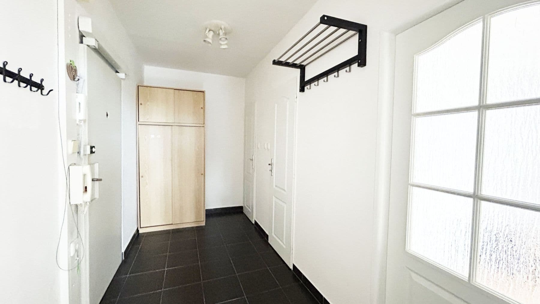 Prenájom bytu 3-izbový 57 m², Nešporova, Praha, Praha Prenájom bytu 3-izbový 57 m², Nešporova, Praha, Praha